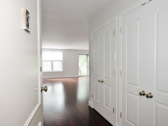 Entry w/ two double closets