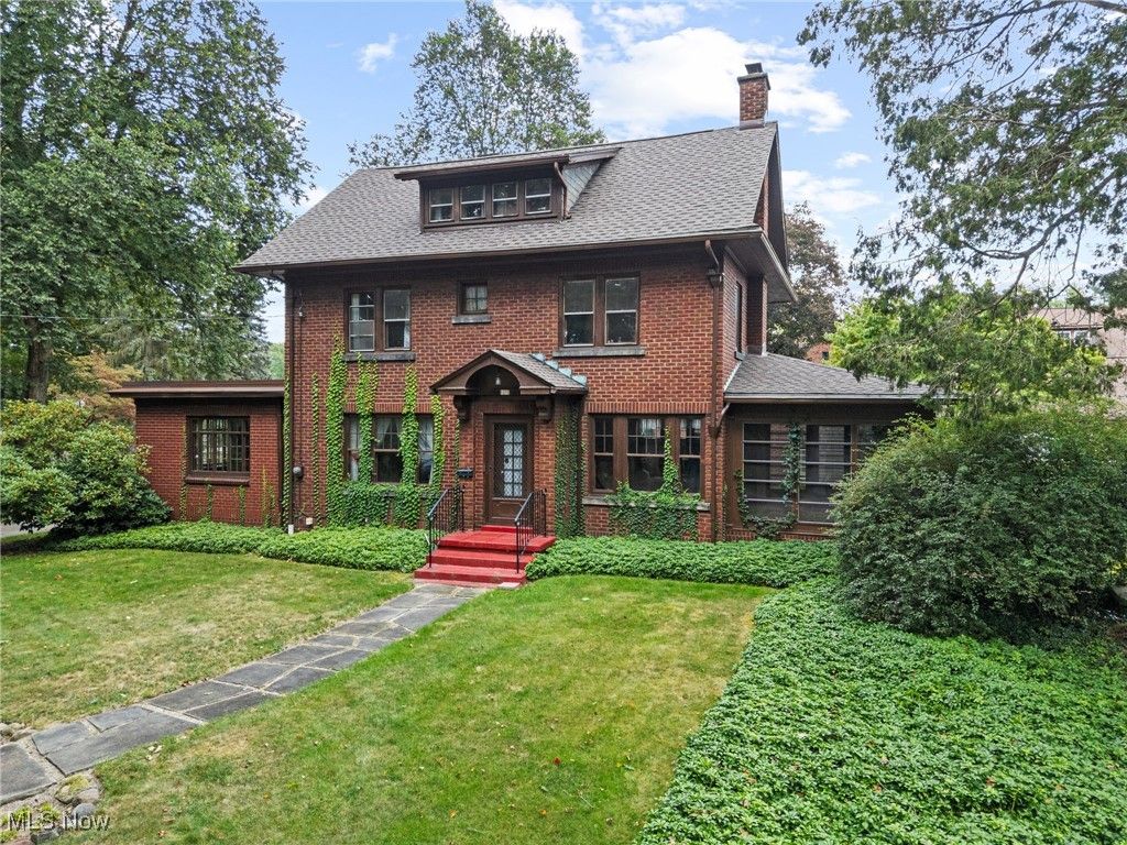 Real estate listing image
