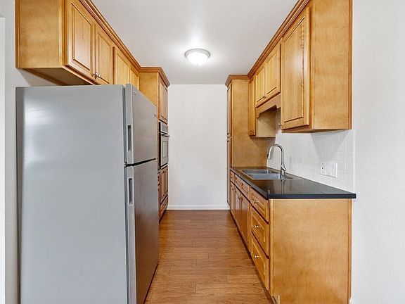 3rd image of 897 Northrup St APT 10