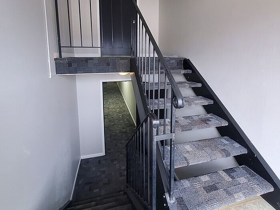 5th image of 3015 S 17th St #104