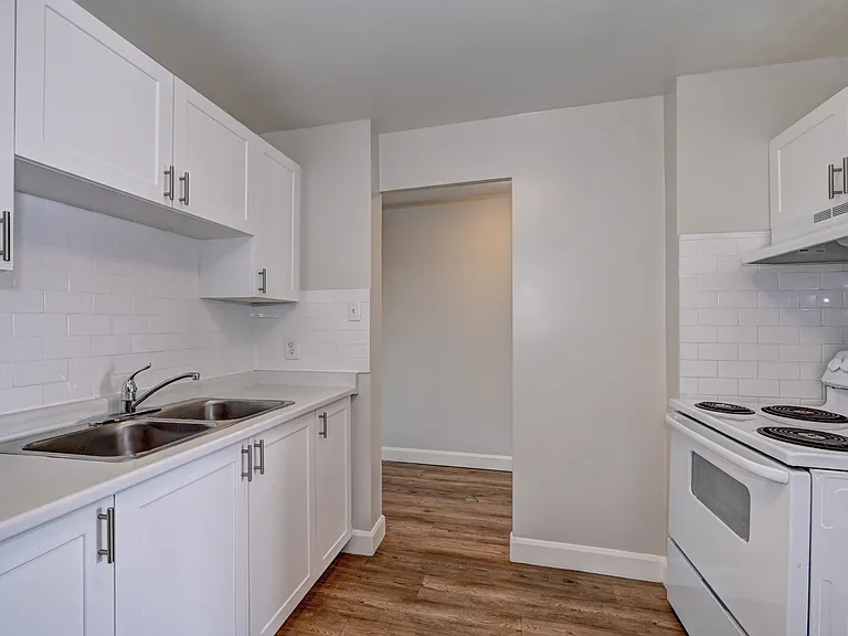 38 Dawson Rd — Photo 10