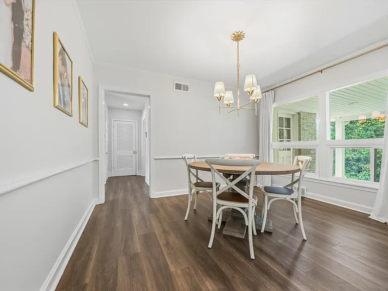 4665 Park Ave — Photo 12