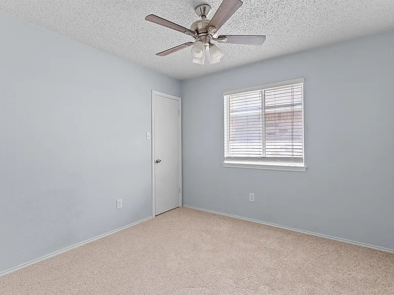 606 David Curry Dr — Photo 17