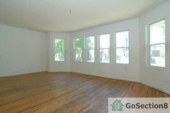 2nd image of 5407 S Indiana Ave
