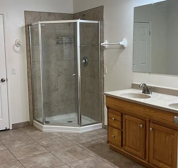 27665 Durant St — Photo 8