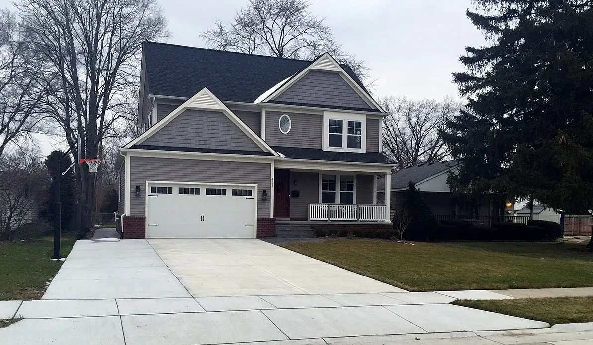 421 Detroit Ave photo 1