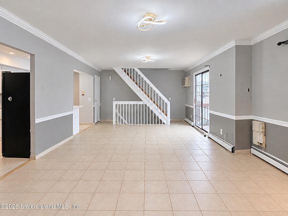 2nd image of 76 Daffodil Ln #A