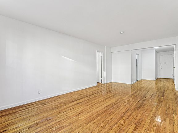 4th image of 401 W 56th St #6RR