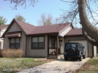 1625 S Pinestone Ct, Bloomington, IN 47401