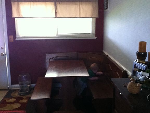 4th image of 5031 Mays Ave