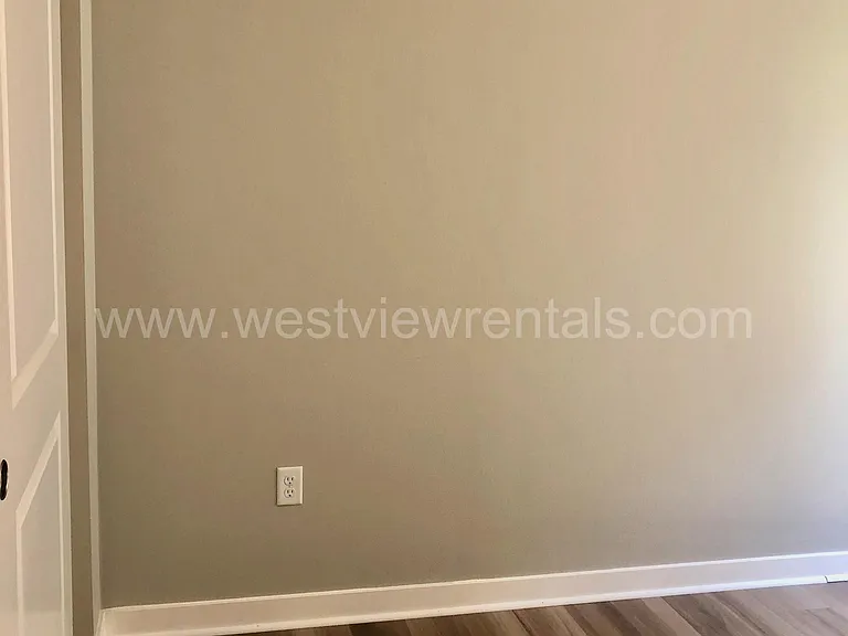 1010 Railroad Ave — Photo 193