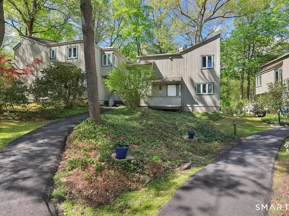 8 Lyle Court #G, Farmington, CT 06032