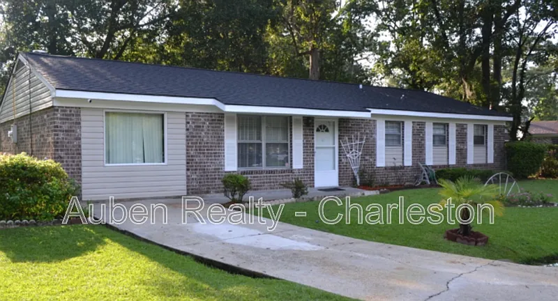 1992 Beechnut St