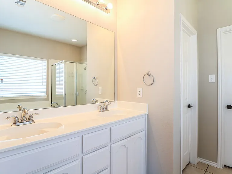 7905 Raton Ridge Ln — Photo 11