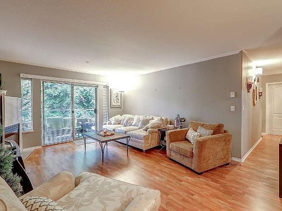 4th image of 19241 Ford Rd #206