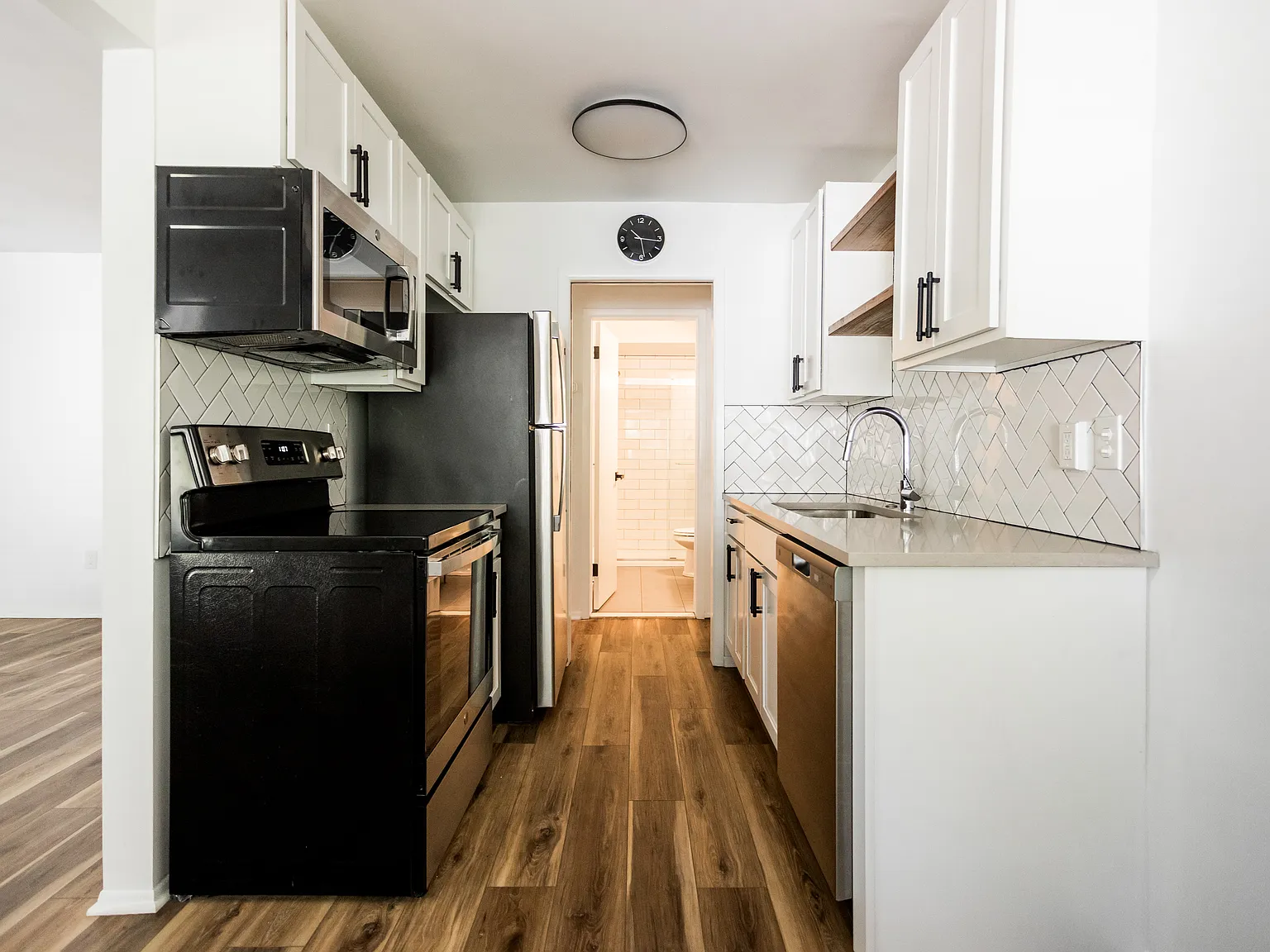 1 bed, 630 sqft, $1,425 — Photo 2