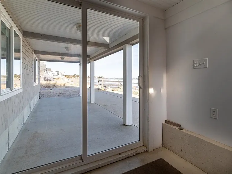 1056 Ocean Blvd — Photo 16