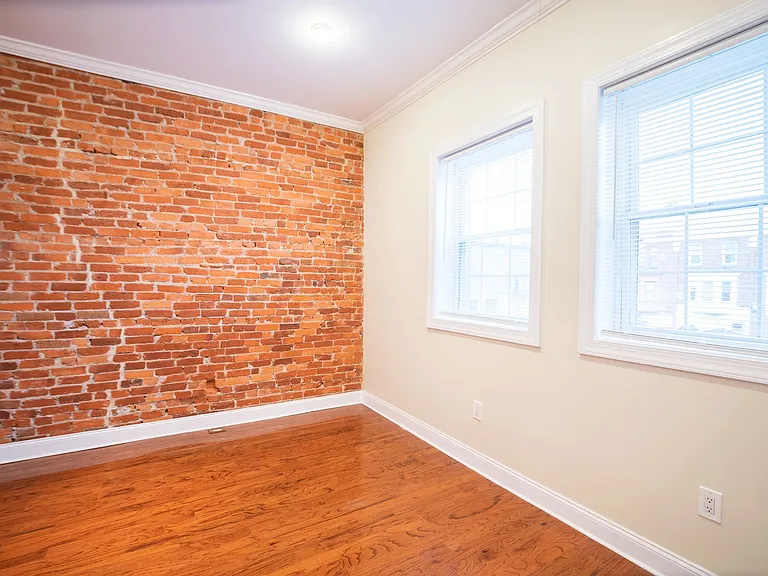 2506 S Broad St — Photo 8