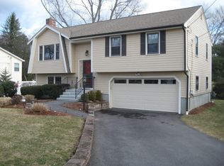 5 Alicia St, Framingham, MA 01702