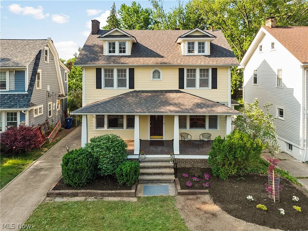 3031 E Derbyshire Rd photo 1