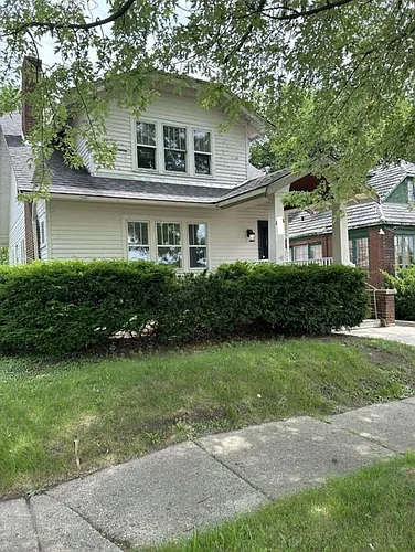 1605 Kearsley Park Blvd Photo 1