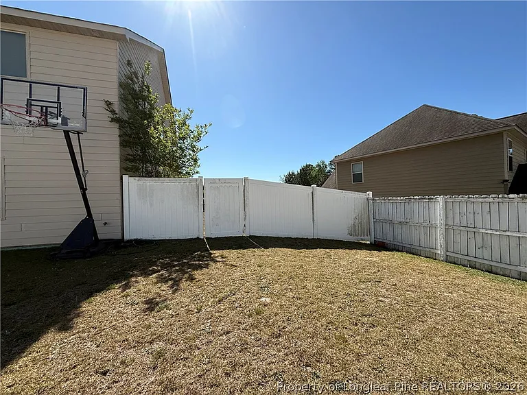 642 Regimental Dr — Photo 41