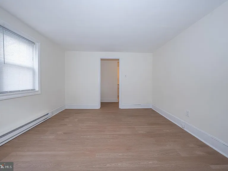 717 Miller St — Photo 51