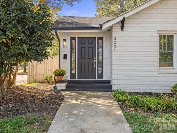 3001 Tuckaseegee Rd, Charlotte, NC 28208