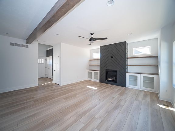 5th image of 5368 Bradley Ct