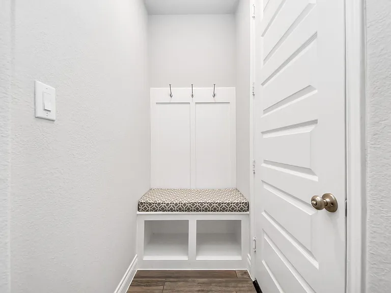 28045 Woodland Bend Way — Photo 43
