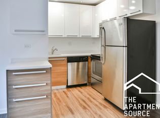935 W Carmen Ave #7A, Chicago, IL 60640