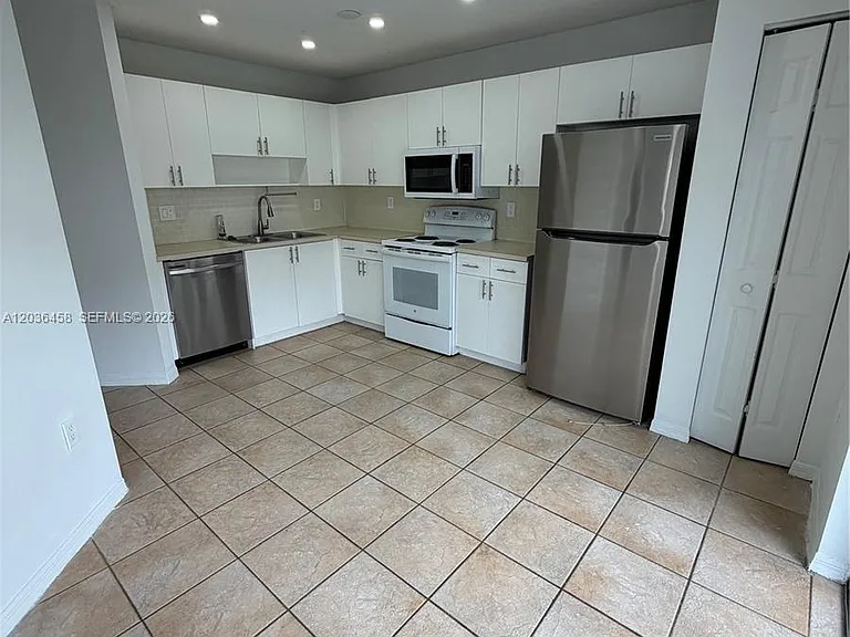 7455 SW 162nd Pl — Photo 11