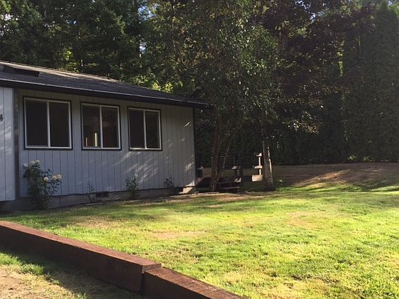 2nd image of 8852 Tracyton Blvd NW