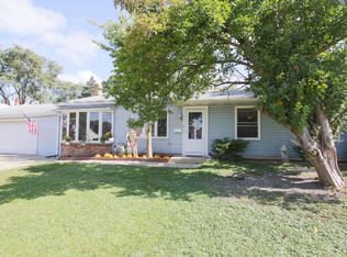 445 Montrose Dr, Romeoville, IL 60446