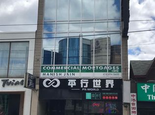 405 Dundas St W #301, Toronto, ON M5T 1G6