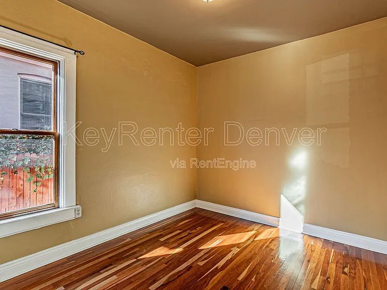 2105 W 31st Ave — Photo 15