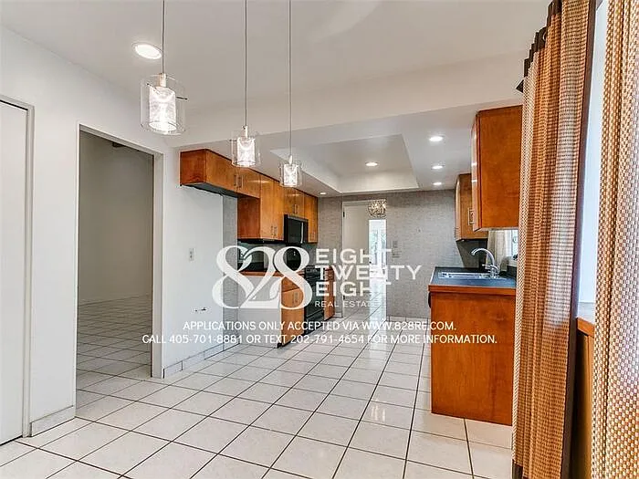 10429 Bayberry Dr — Photo 9