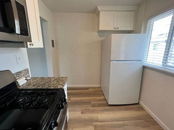 5th image of 1083 E Nocta St
