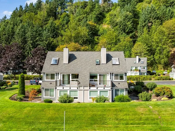 24738 45th Place S #5B, Kent, WA 98032