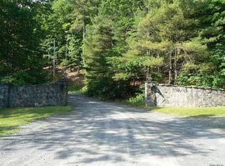 28 Lorin Dee Dr, Westerlo, NY 12193