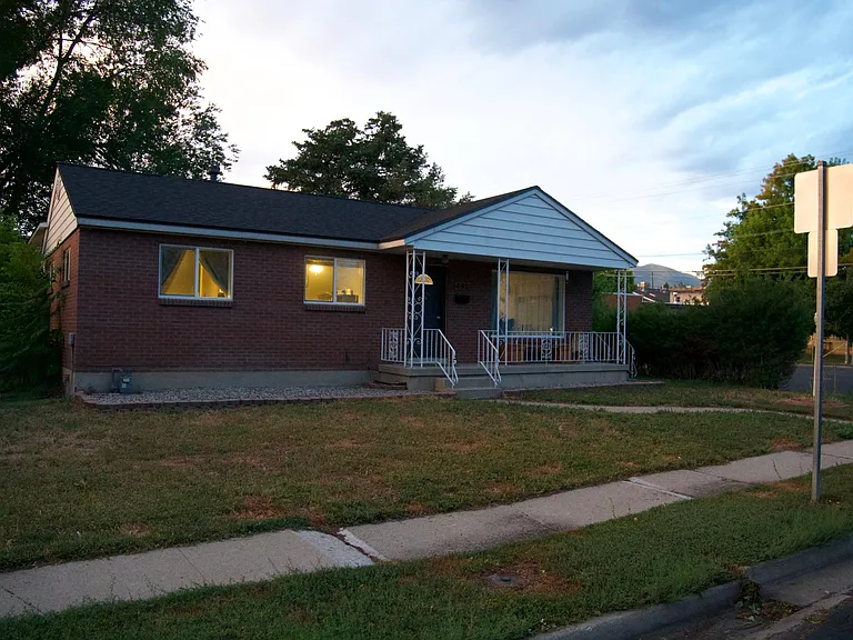 493 E Haven Ave — Photo 27