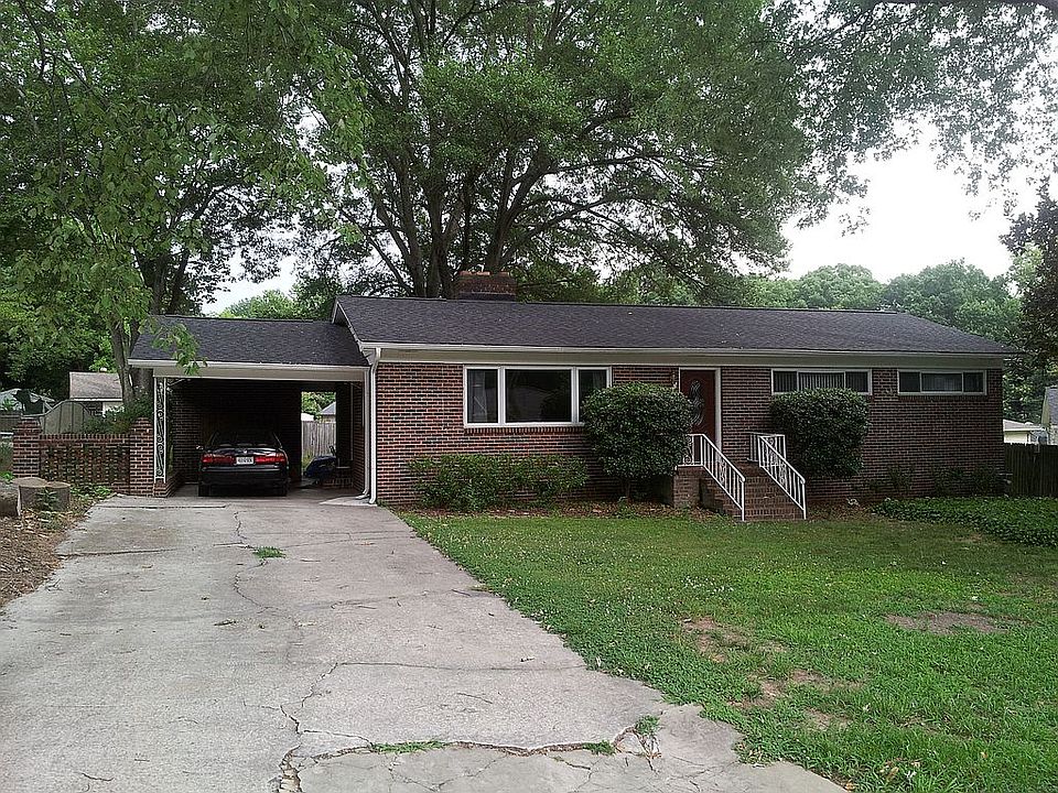1st image of 203 Thornwood Dr