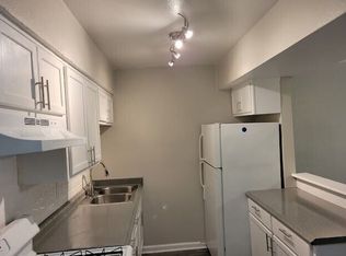 808 at South Center Apartments, Grand Prairie, TX 75051