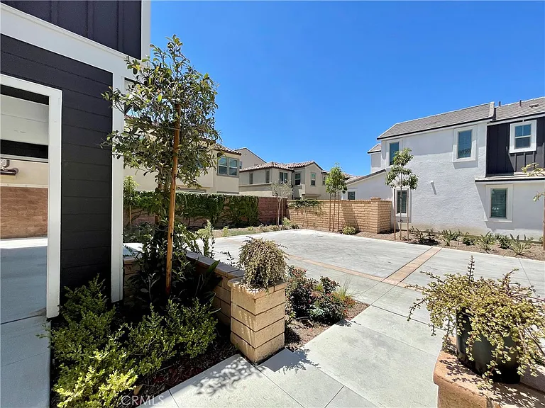 16201 Pasture Ave — Photo 21