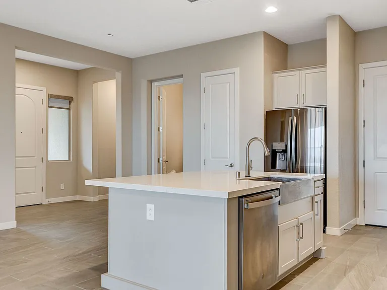 94 Nine Mile Creek Dr — Photo 11