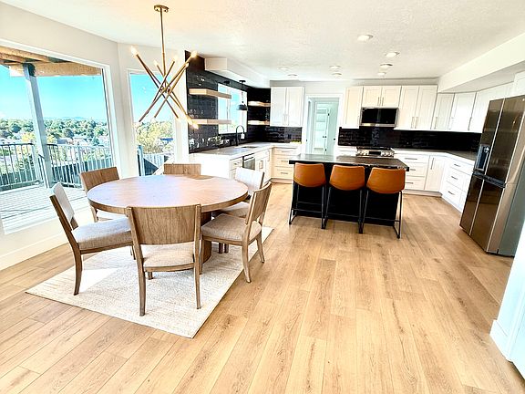 4th image of 10158 High Point Ln