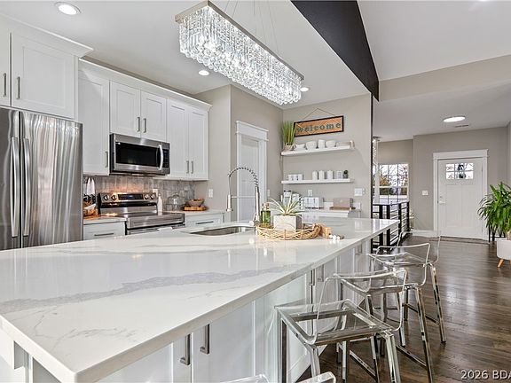 4th image of 190 Flynn Rd