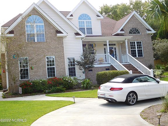 3rd image of 224 Wetland Dr