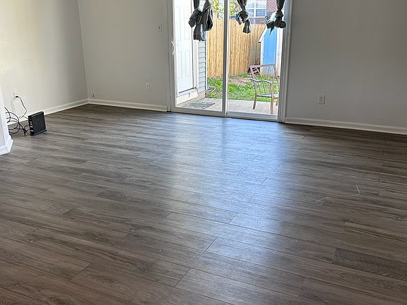 Living room/dining room combo