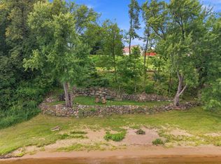 N4600 Allan Rd, Portage, WI 53901